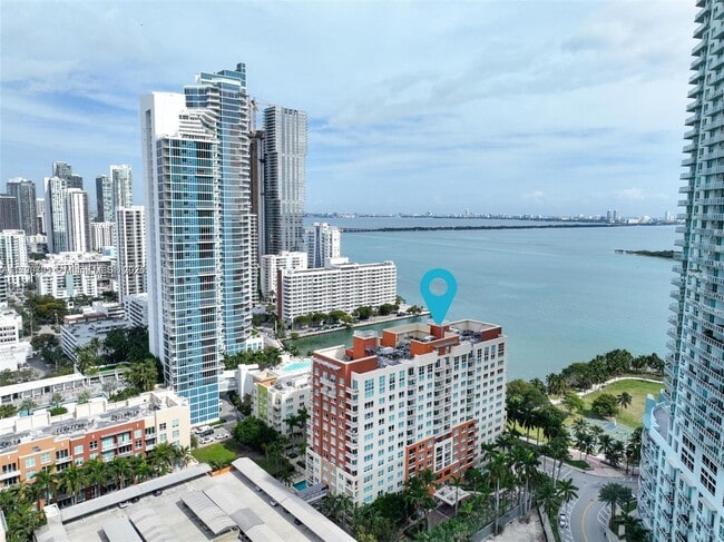 Building Photo - 2000 N Bayshore Dr