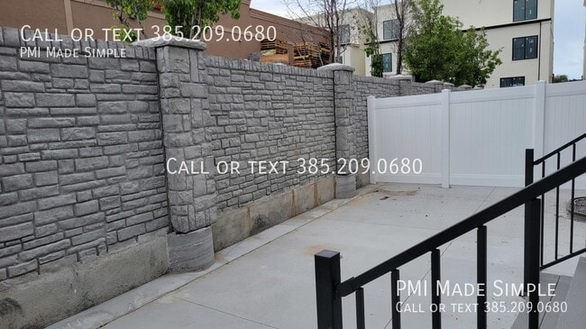 Building Photo - 10834 Black Shale Loop