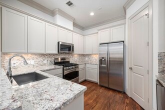 Building Photo - 3302 Audley St