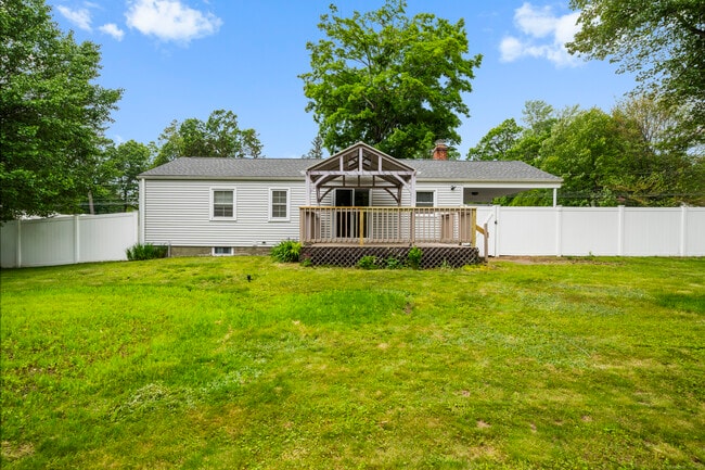 Building Photo - 31 Varno Ln