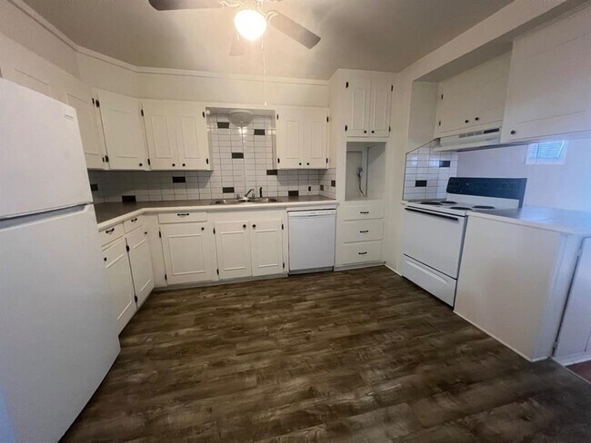 Building Photo - 1817 Breckenridge Dr