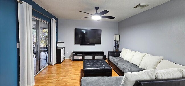 Building Photo - 10123 Fairtree Ln