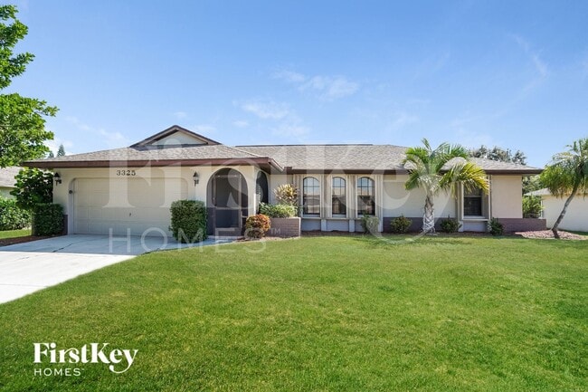 Building Photo - 3325 SW 6th Ave