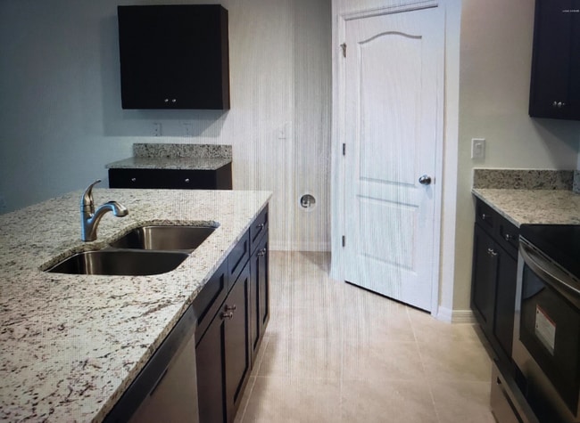 Building Photo - 5343 Sandpine Haven Ln