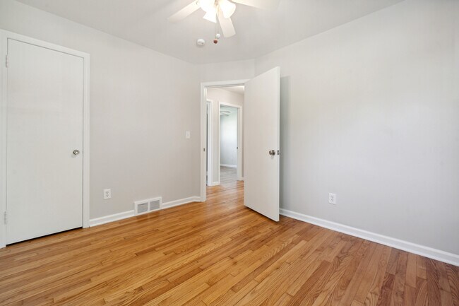 Building Photo - 36640 Angeline Cir