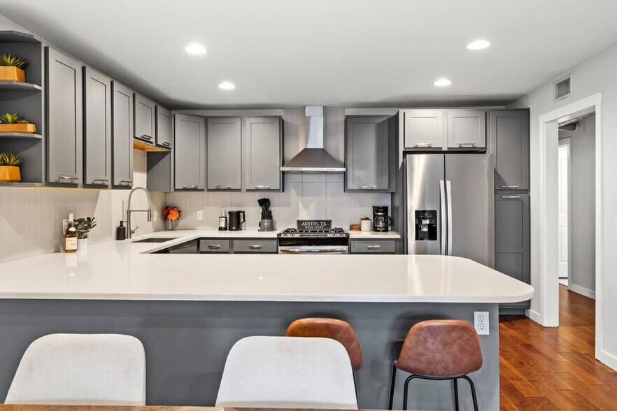 Building Photo - 2015 Rabb Glen St