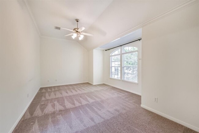 Building Photo - 2322 Chenevert St