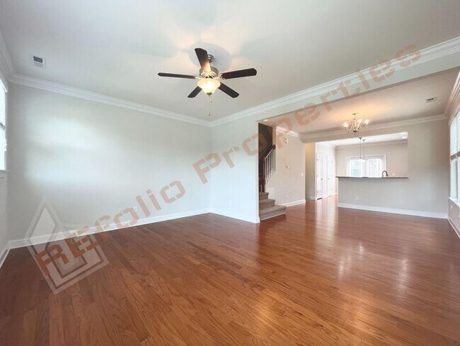 Building Photo - Brand New Carpet and Fresh Paint! Charming...