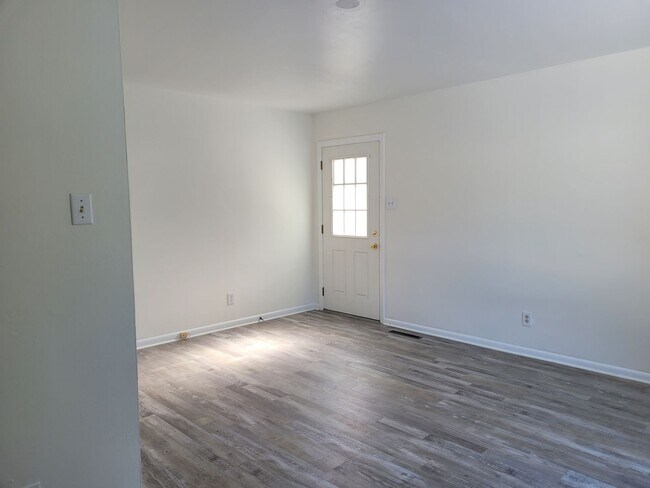 Building Photo - 1424 N 22nd St