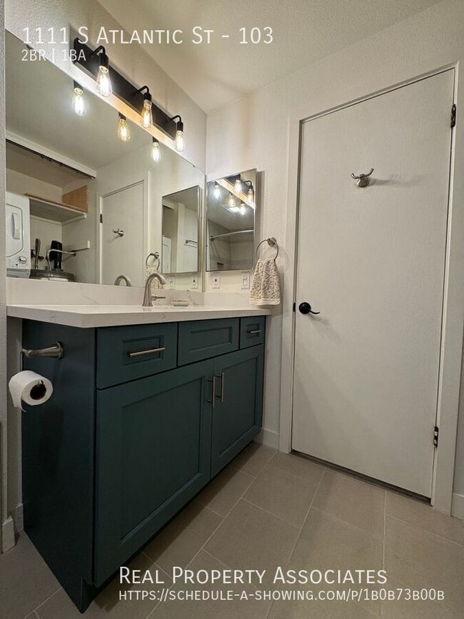 Building Photo - 1111 S Atlantic St