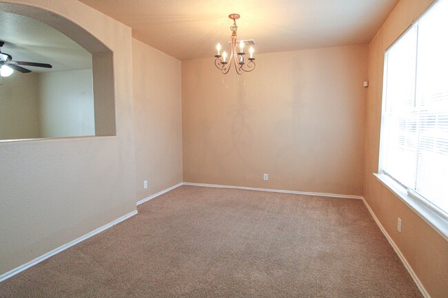 Building Photo - 126 Hallie Pass