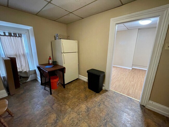 Building Photo - 19 Enon Wy