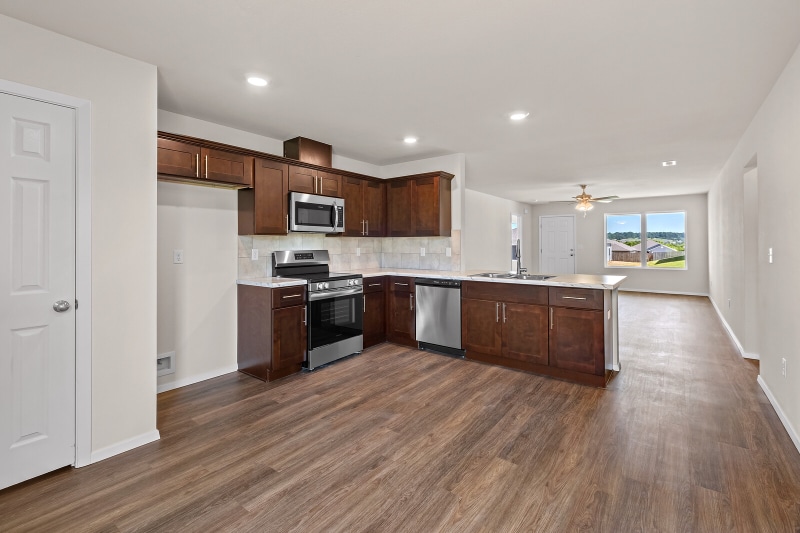 Building Photo - 2801 W McLaren Dr