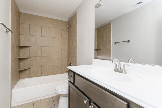Building Photo - 15010 Cave Creek Ct