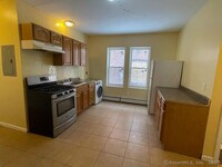 Building Photo - 204-206 Magnolia Street, 1L
