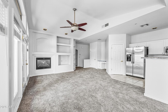 Building Photo - 14000 N 94th St