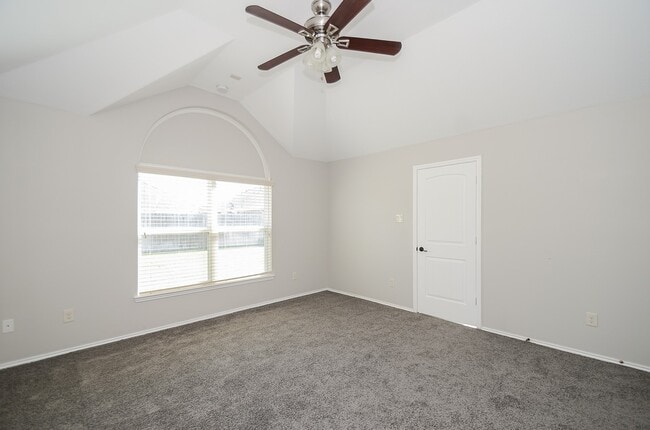 Building Photo - 2646 Leopard Ct