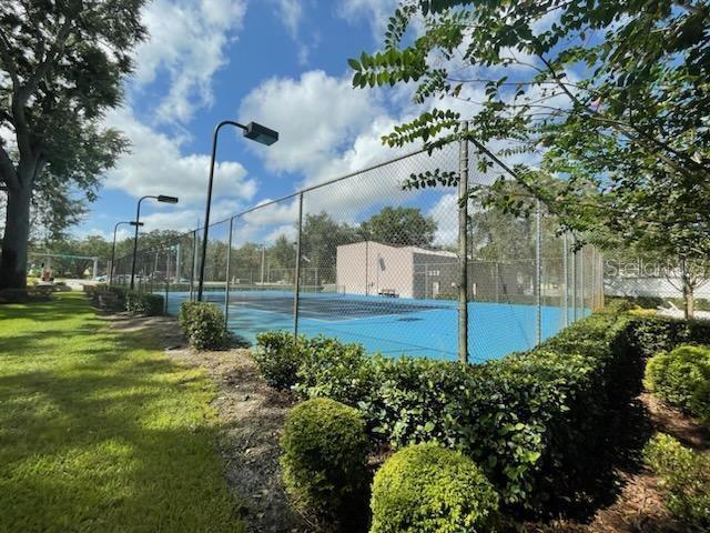 Building Photo - 14739 Norwood Oaks Dr