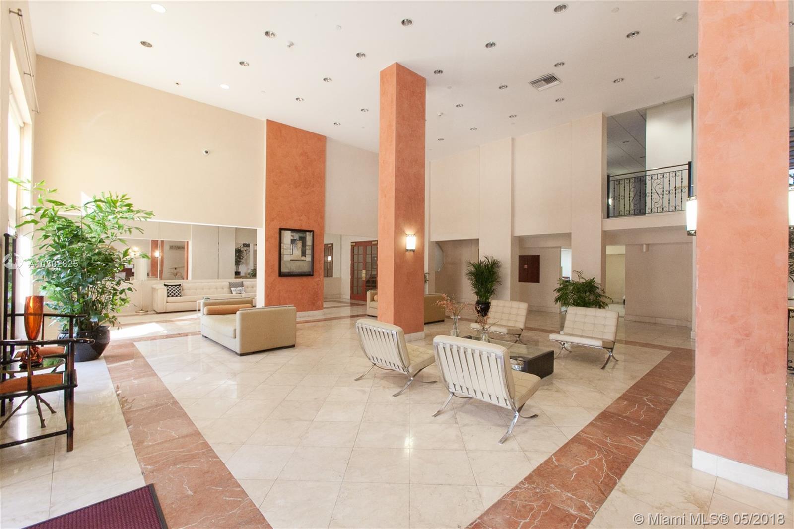Building Photo - 5825 Collins Ave