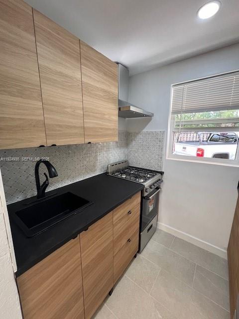 Building Photo - 241 S Royal Poinciana Blvd