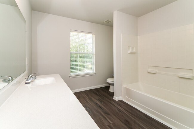 Building Photo - 5558 Latta Plantation Dr