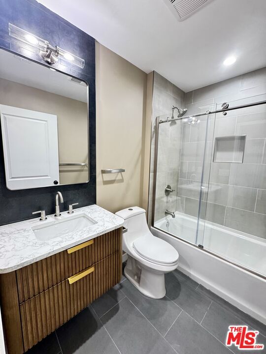 Building Photo - 5637 Homeside Ave