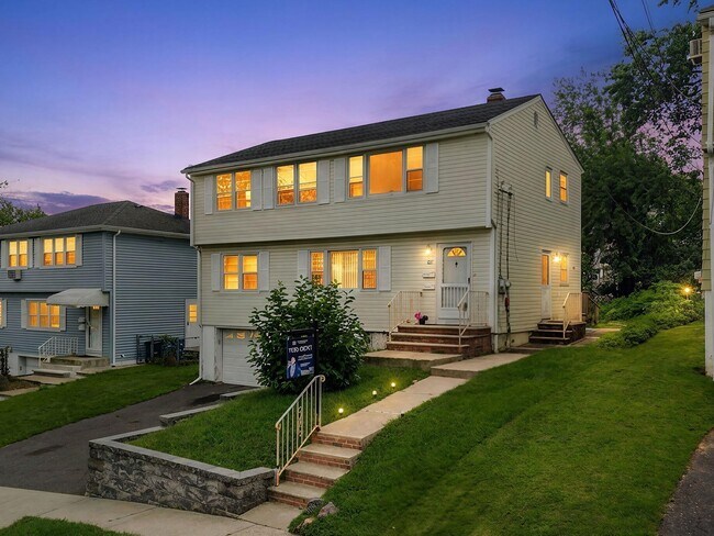 Building Photo - 420 Kipp Ave