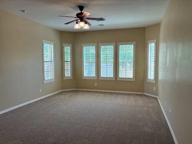 Building Photo - 20973 W Cora Vista