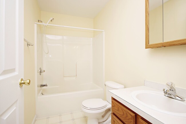 Building Photo - Pet-Friendly N.Albemarle Home on Over 2.5 ...