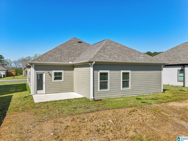 Building Photo - 82 Kings Wy