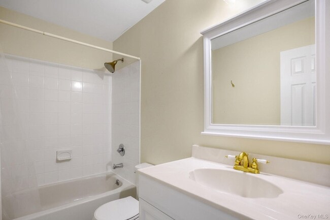 Building Photo - 113 Leeward Ln
