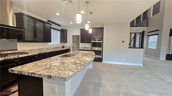 Building Photo - 1027 Whitworth Ave