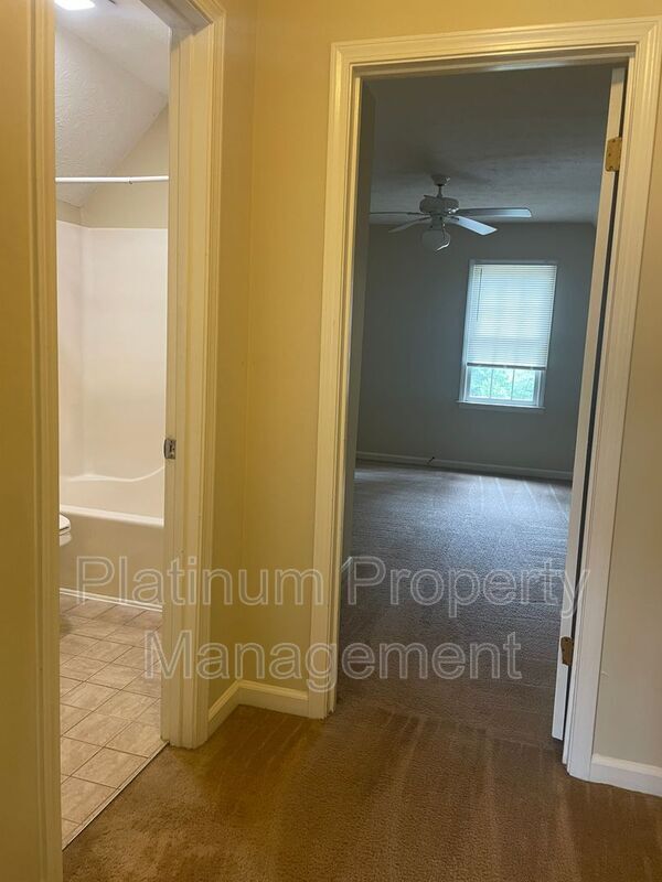 Building Photo - 118 Arbour Way