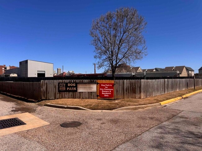 Building Photo - 620 Tennessee St