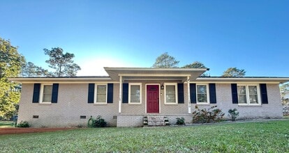 Building Photo - 4 Bedroom Home in Dalzell