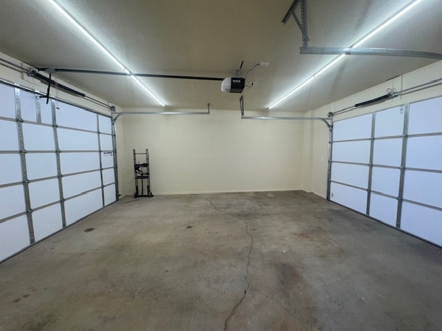 2 car Garage - 709 Pampas Pl