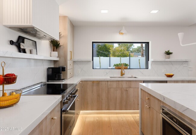 Building Photo - 13422 N 58th Pl