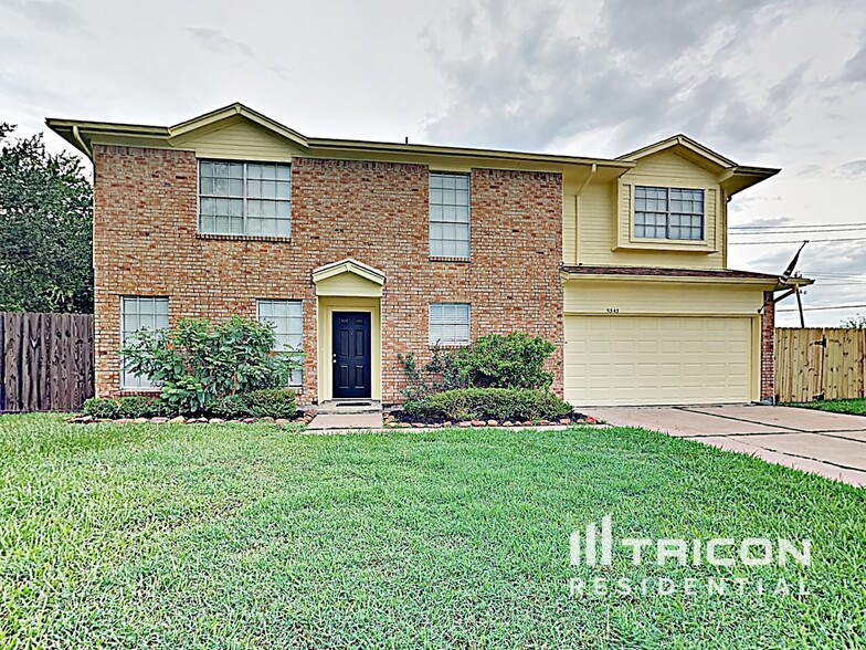 Building Photo - 5343 Kent Dr