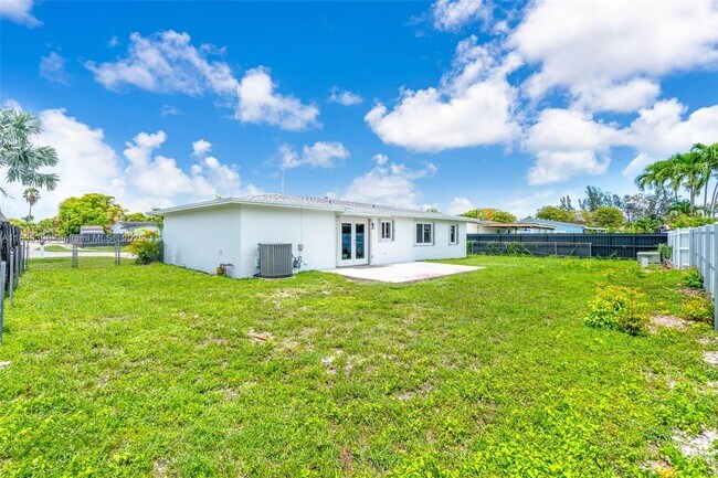 Building Photo - 13392 SW 66th Terrace