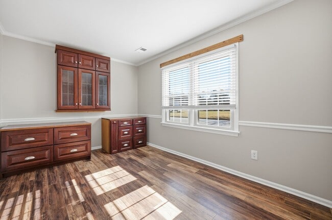 Building Photo - 2 Charles Parish Dr