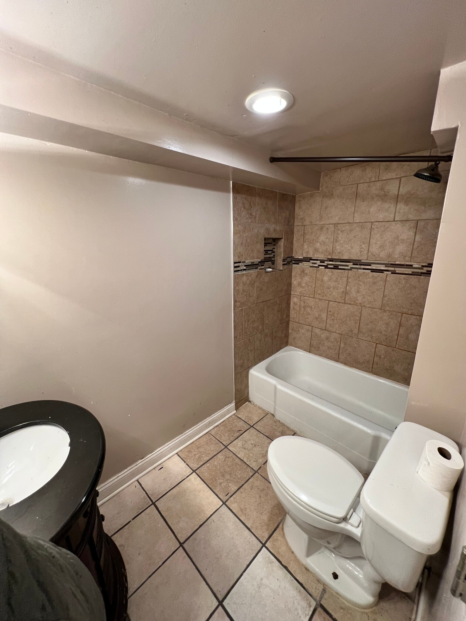 Basement bathroom - 1814 W Pershing Rd