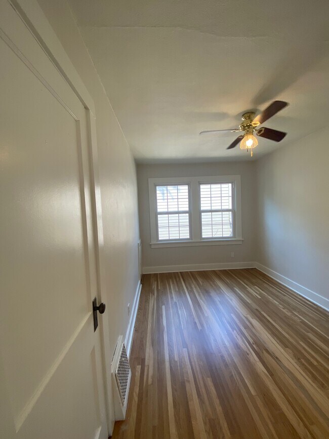 Building Photo - 335 E Elizabeth St