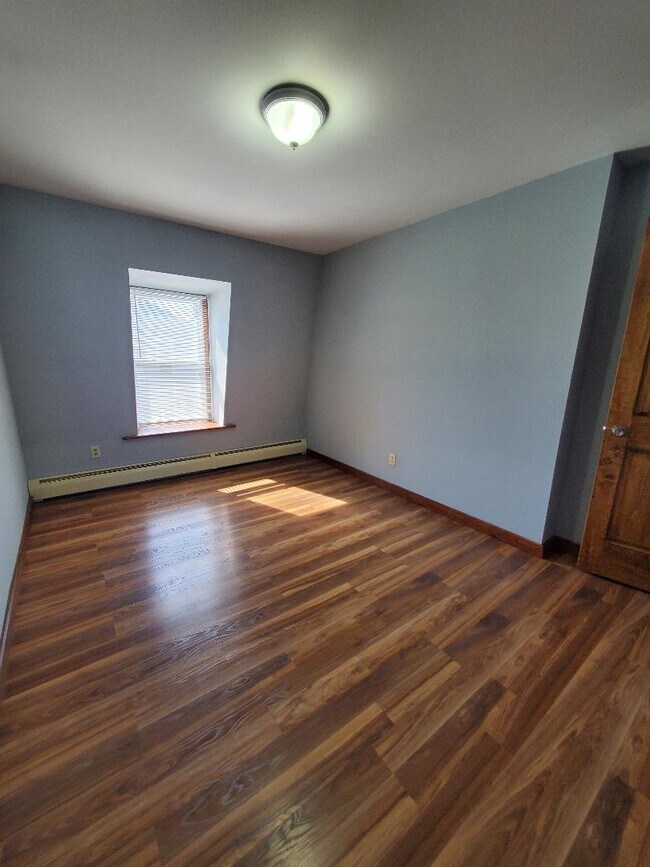 Building Photo - 448 Coggeshall St