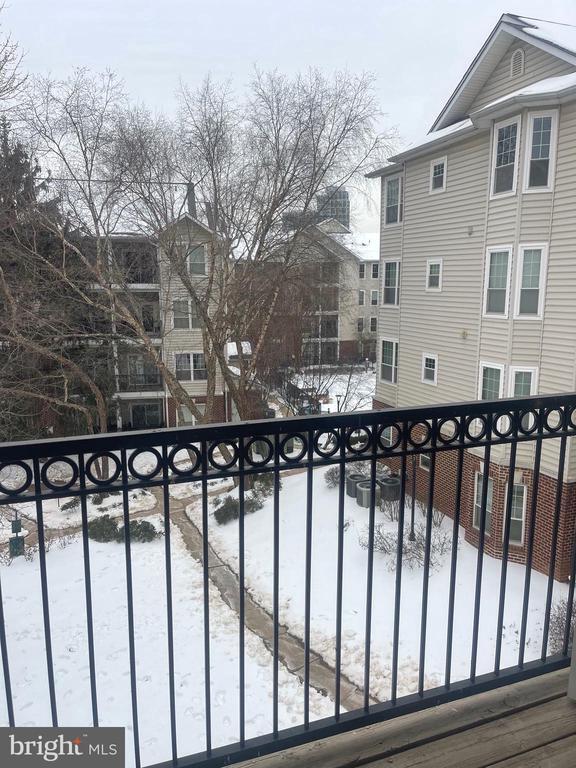 Building Photo - 1530 Spring Gate Dr.