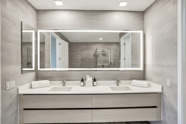 Building Photo - 1220 17th St