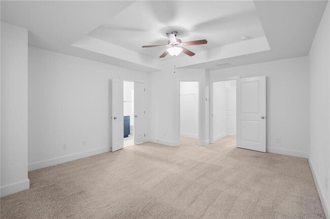 Building Photo - 1815 Edgehill Dr