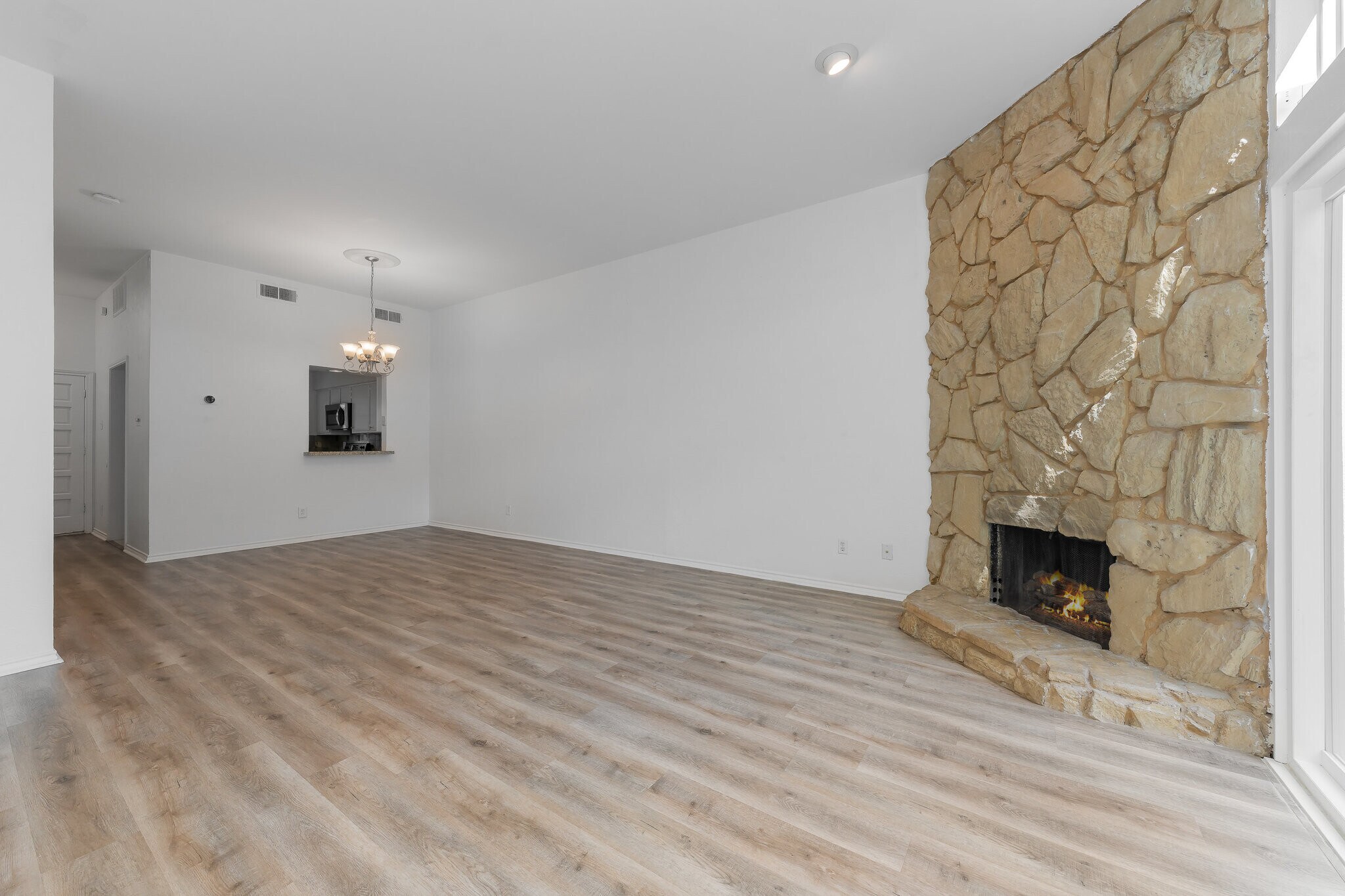 Building Photo - 2815 Welborn St