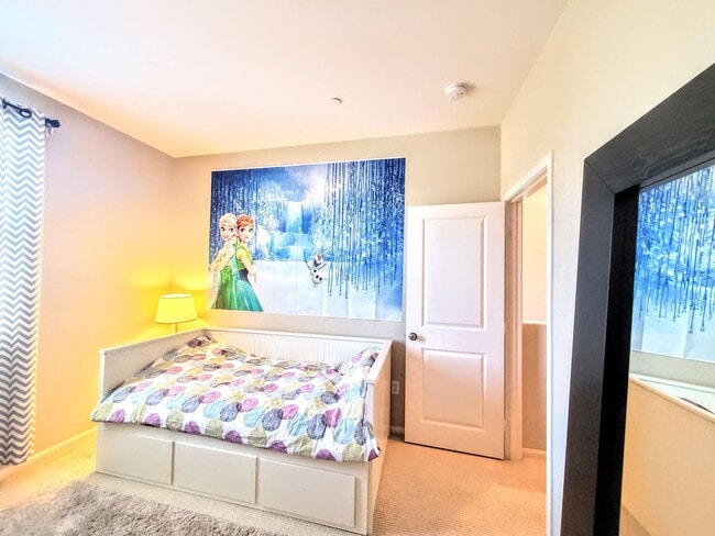 Building Photo - Gorgeous Home- Lots of Upgrades