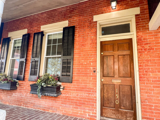 Building Photo - 150 E Lemon St