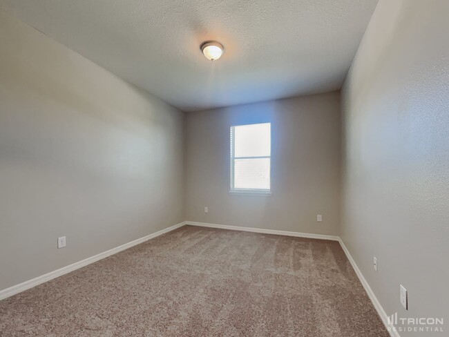 Building Photo - 14331 Alistar Manor Dr